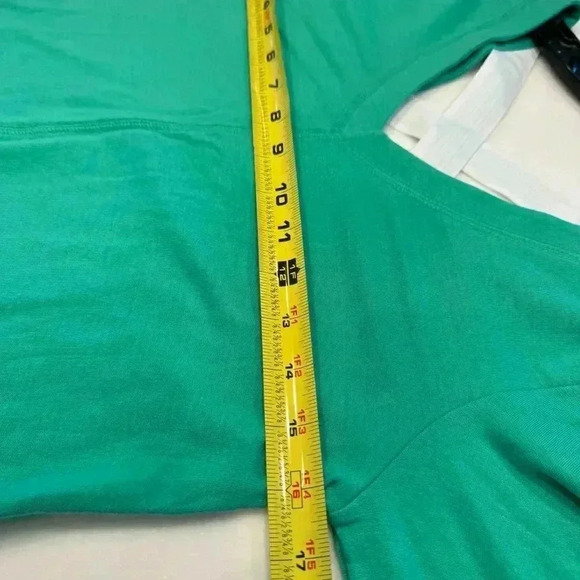 NWT Lilly Pulitzer long sleeve v-Neck top with criss cross back sz XS - Picture 5 of 7